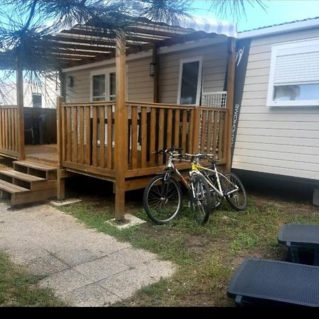 Camping Des Dunes De Contis Mobilhome 3Ch, Сен-Жулиен-ан-Борн Екстериор снимка