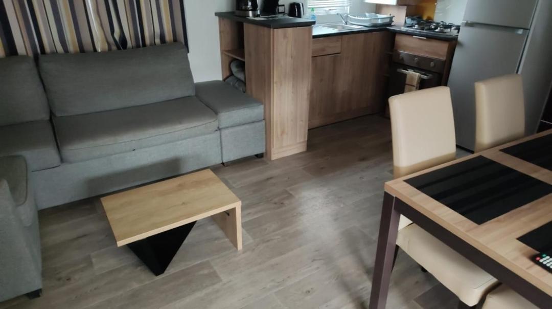 Camping Des Dunes De Contis Mobilhome 3Ch, Сен-Жулиен-ан-Борн Екстериор снимка