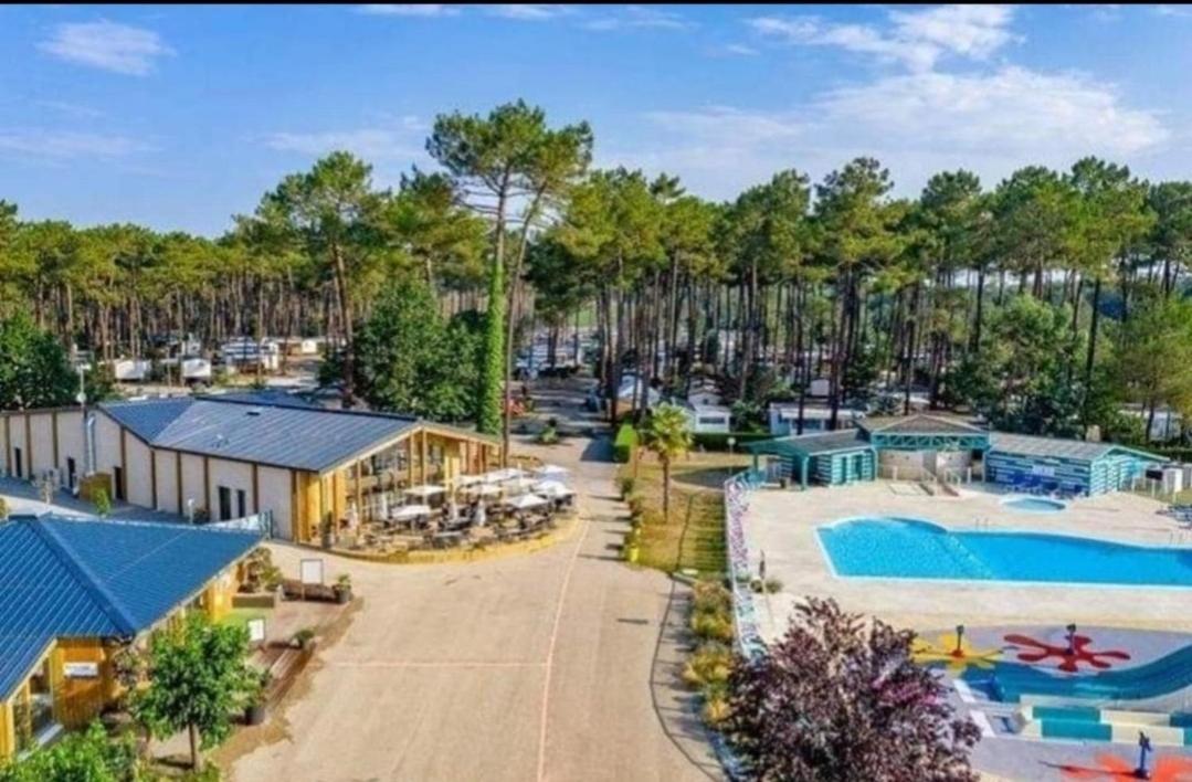 Camping Des Dunes De Contis Mobilhome 3Ch, Сен-Жулиен-ан-Борн Екстериор снимка